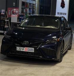 تۆیۆتا کامری